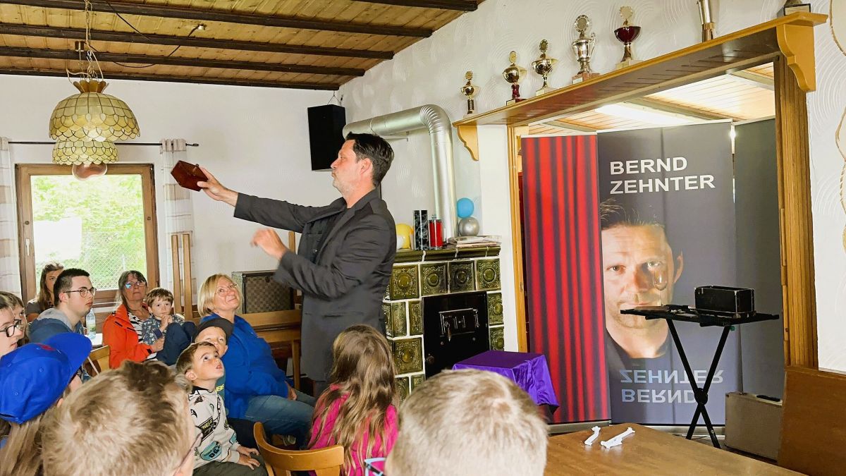 tl_files/Dateiablage/Downloads/Presseartikel/Sommerfest Pressefoto.jpg